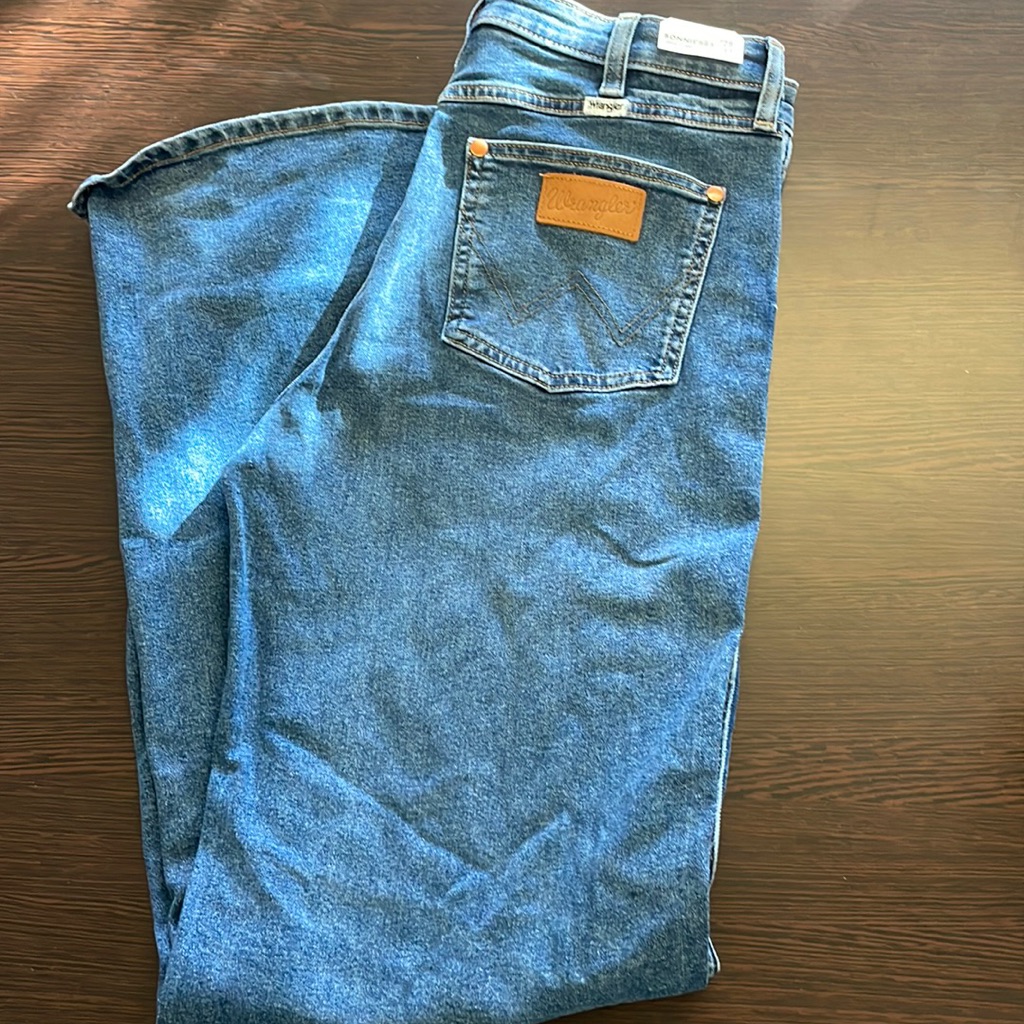 Wrangler Bonnie 683 Loose Flare
